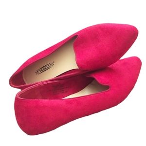 SEYCHELLES Red Faux-Suede Flats Shoes.. Size 7 M